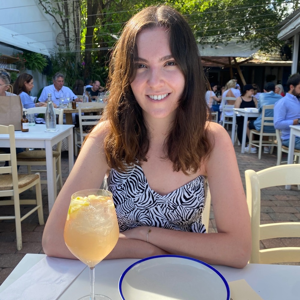 Meet your Posher, Ipek